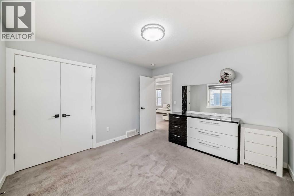 2 Chelsea Bay, Chestermere, Alberta  T1X 1Z3 - Photo 33 - A2298689