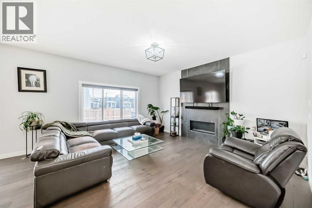 2 Chelsea Bay, Chestermere, Alberta  T1X 1Z3 - Photo 6 - A2298689