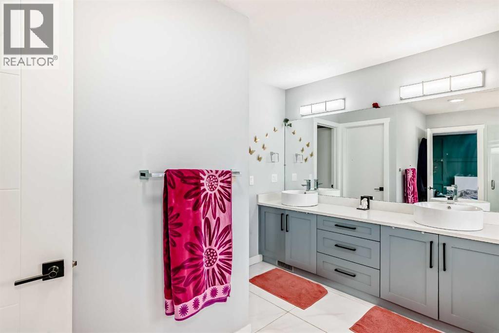 2 Chelsea Bay, Chestermere, Alberta  T1X 1Z3 - Photo 20 - A2298689