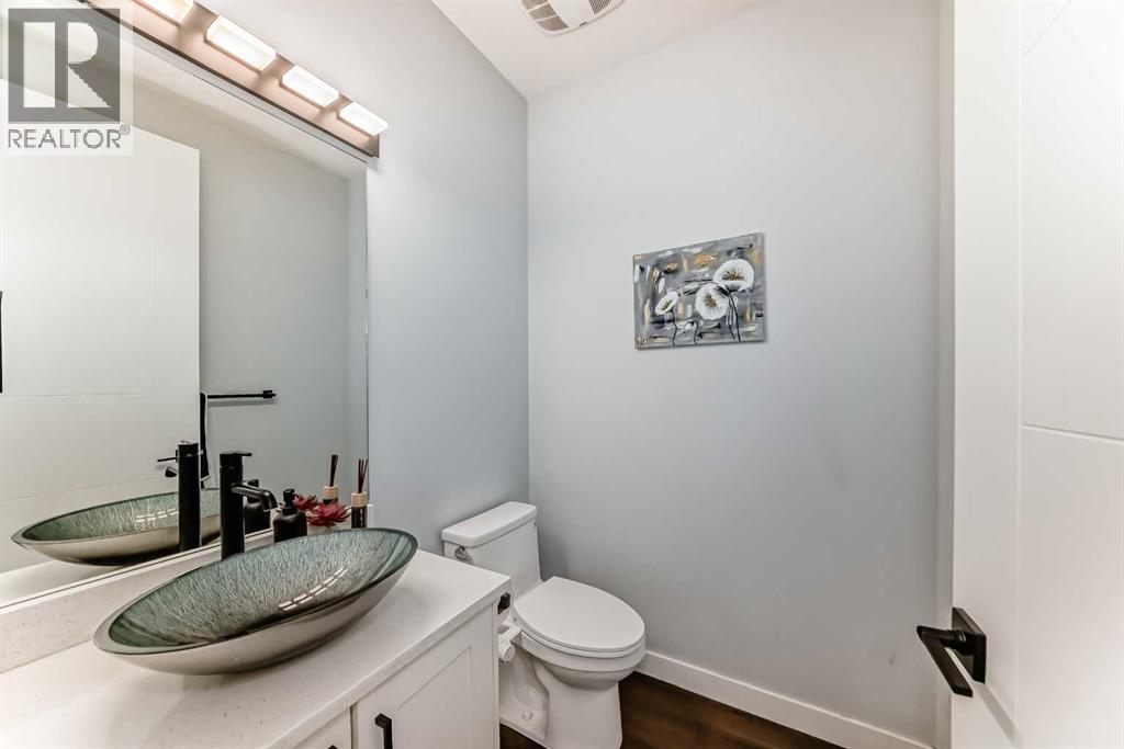 2 Chelsea Bay, Chestermere, Alberta  T1X 1Z3 - Photo 25 - A2298689