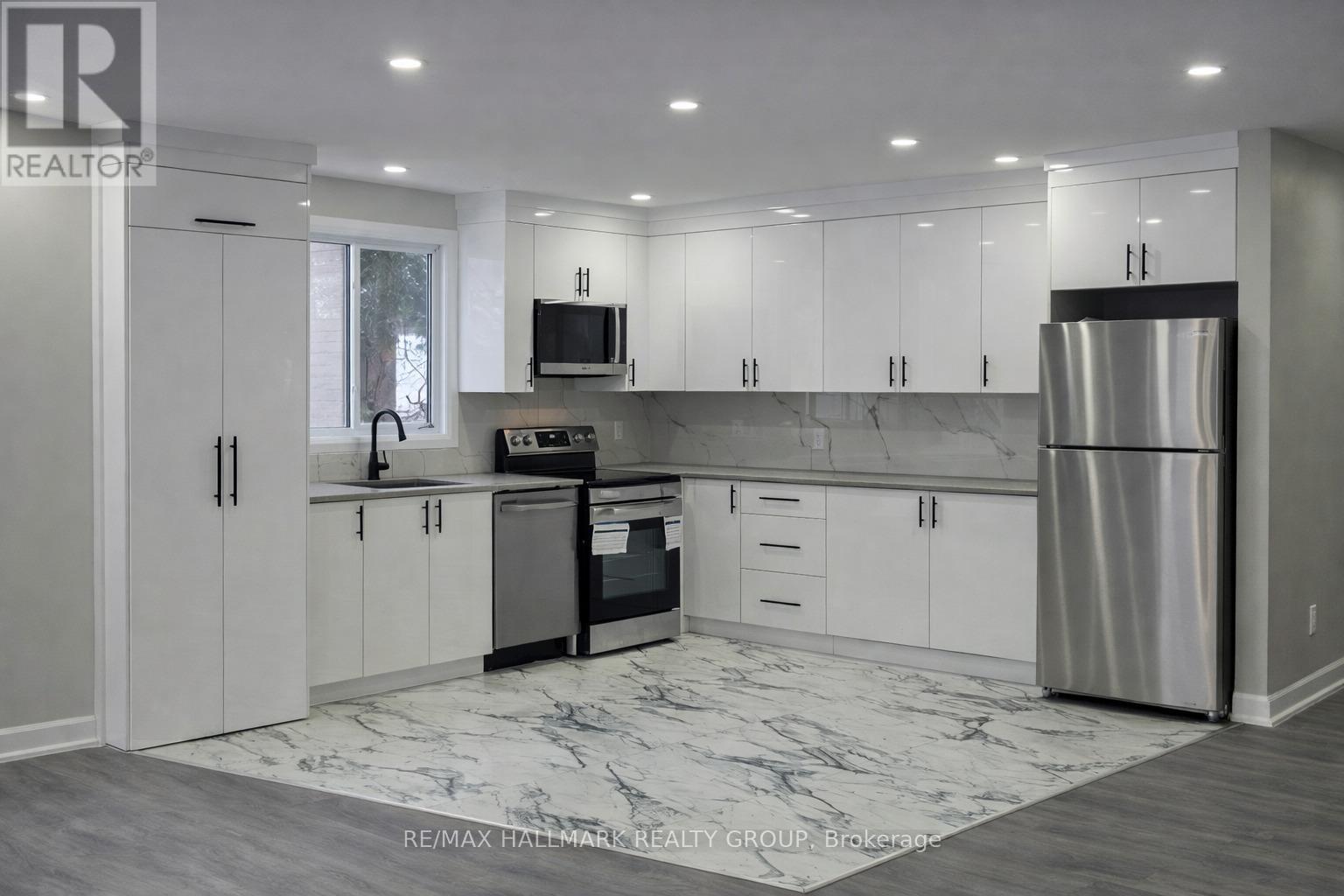 2 - 131 Camelia Avenue, Ottawa, Ontario  K1K 2X5 - Photo 2 - X12958556