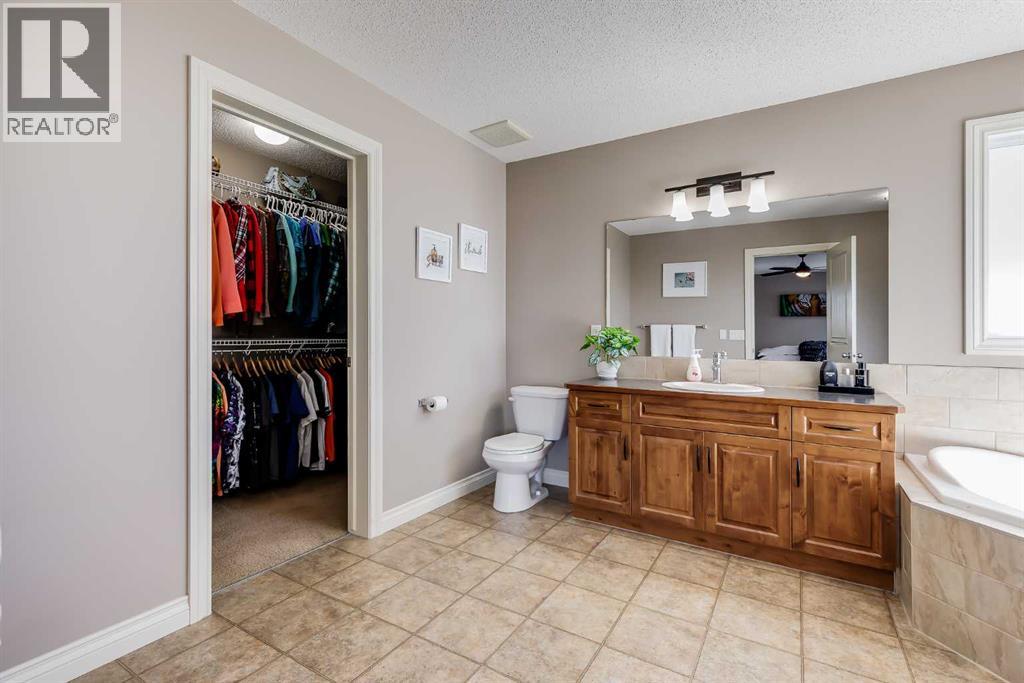 2905 Prairie Springs Grove Sw, Airdrie, Alberta  T4B 0E6 - Photo 23 - A2293268