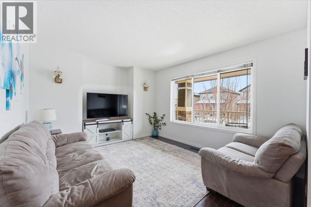 14 Reunion Grove, Airdrie, Alberta  T4B 0Z7 - Photo 5 - A2295952