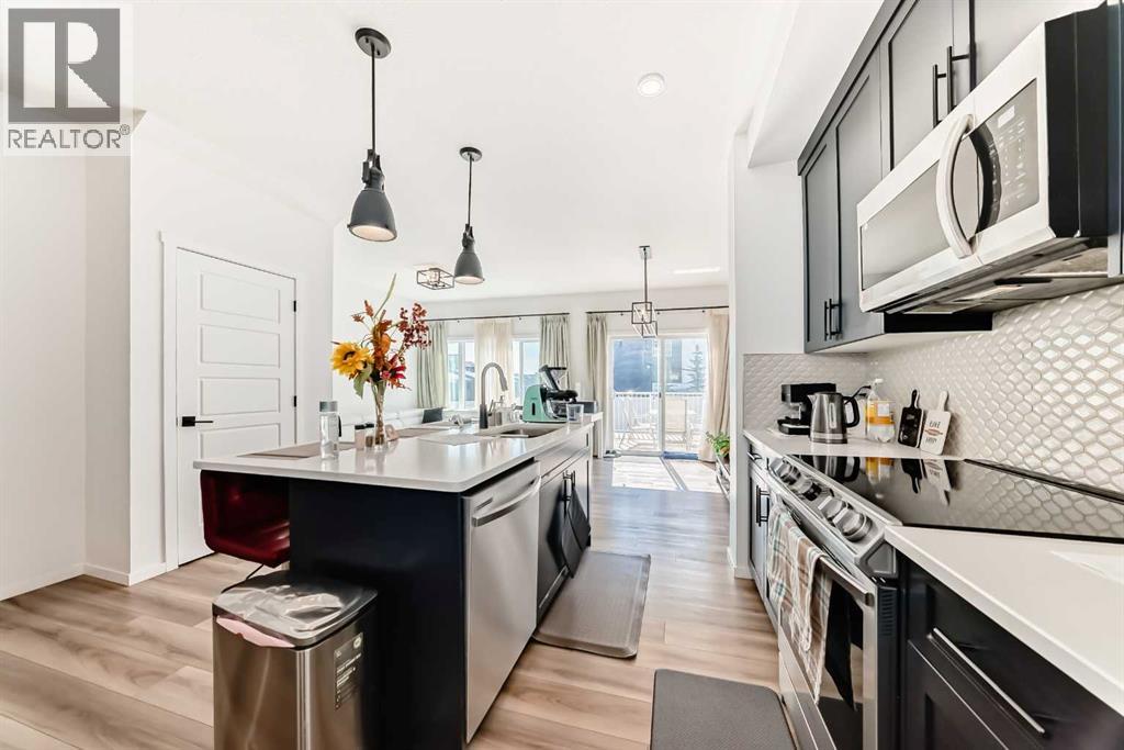 91 Walcrest Way SE, Calgary, Alberta  T2X 4G2 - Photo 5 - A2298228