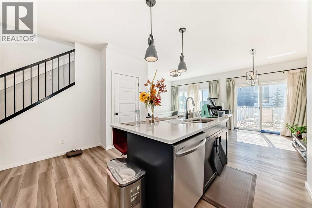 91 Walcrest Way SE, Calgary, Alberta  T2X 4G2 - Photo 6 - A2298228