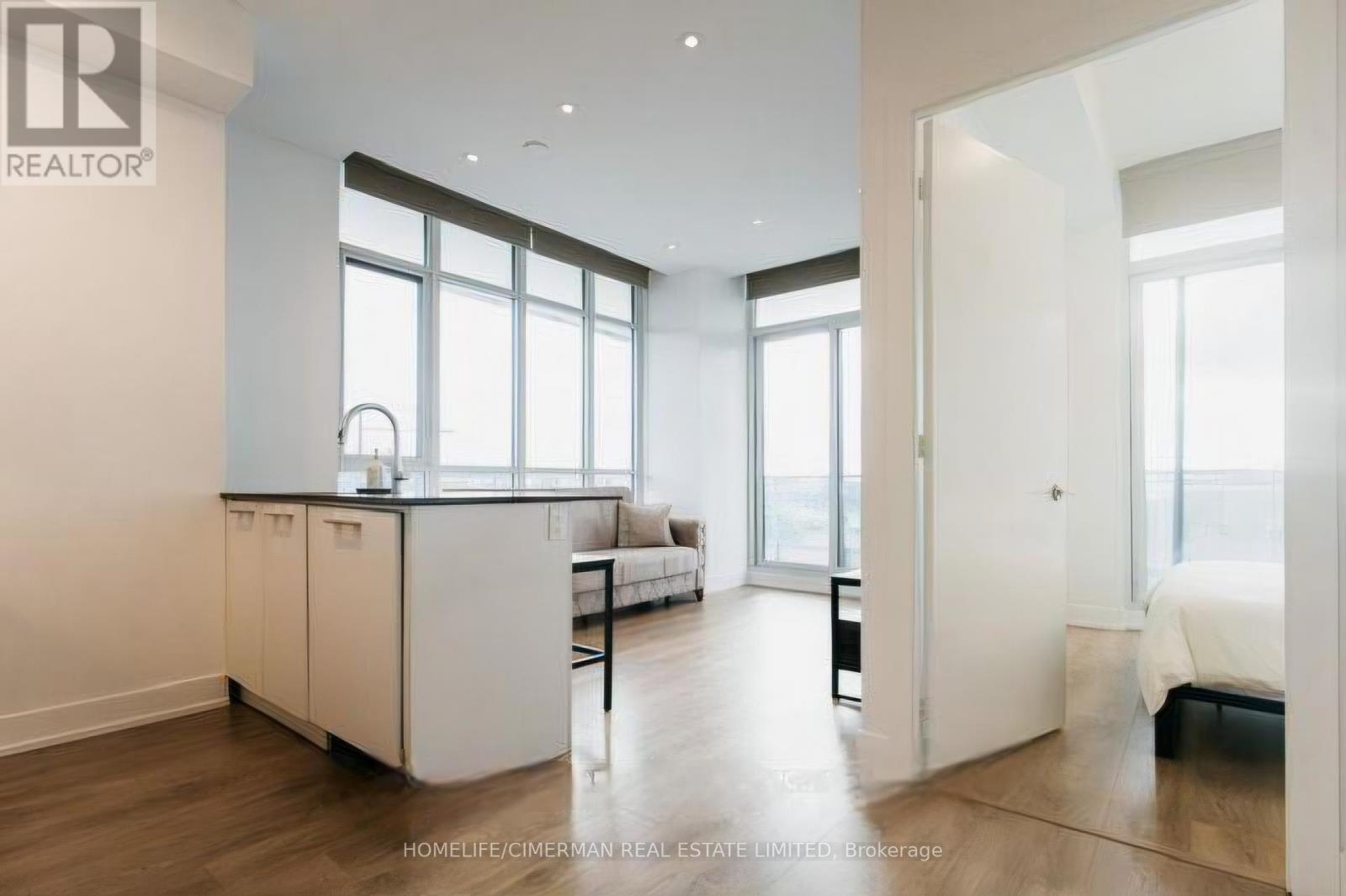 234 - 9471 Yonge Street, Richmond Hill, Ontario  L4C 0Z5 - Photo 3 - N12958536