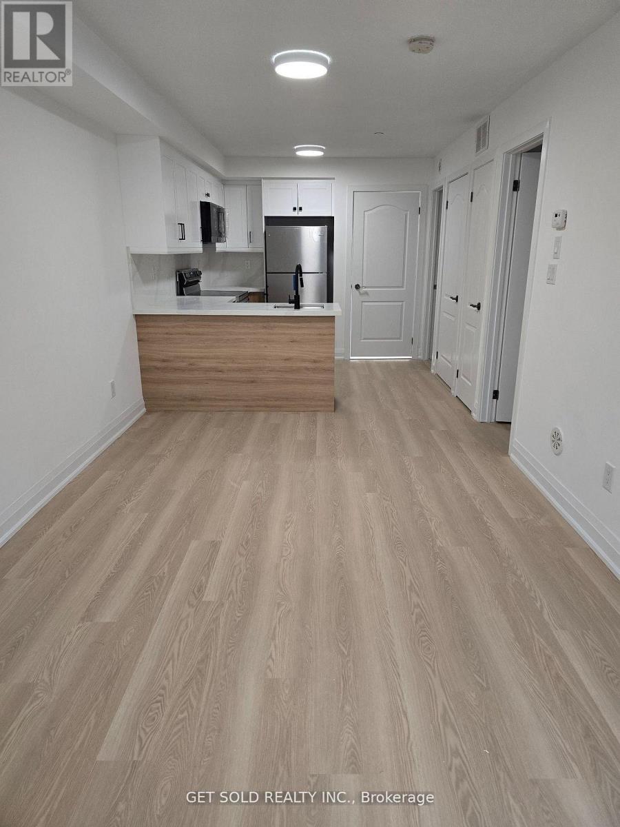 421 - 8 Drummond Street, Toronto, Ontario  M8V 1Y8 - Photo 3 - W12958538