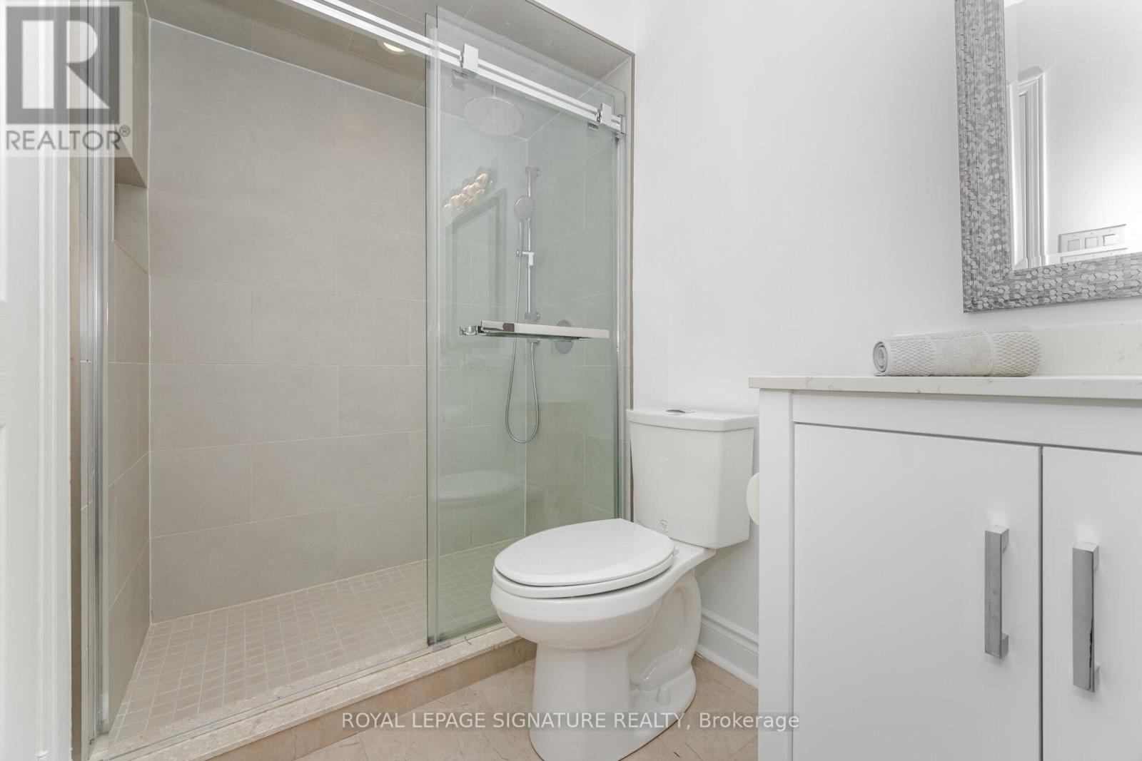 5217 Fallingbrook Drive, Mississauga, Ontario  L5V 1N7 - Photo 37 - W12958560