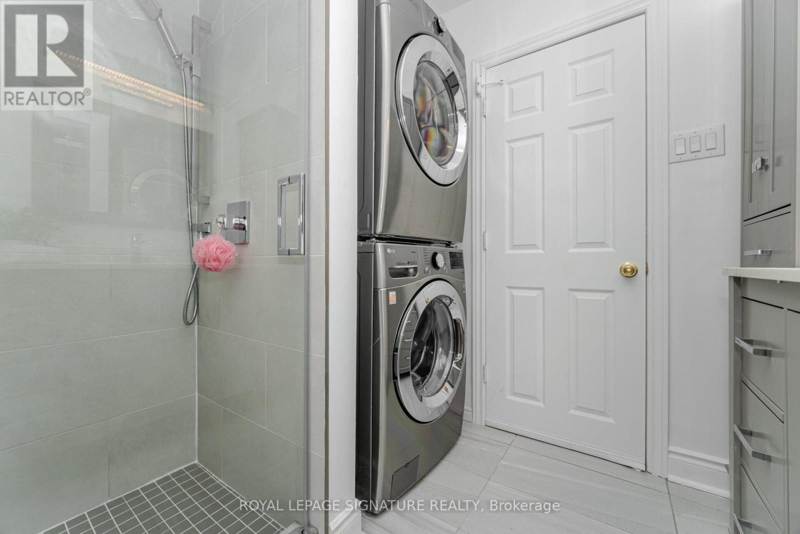 5217 Fallingbrook Drive, Mississauga, Ontario  L5V 1N7 - Photo 43 - W12958560