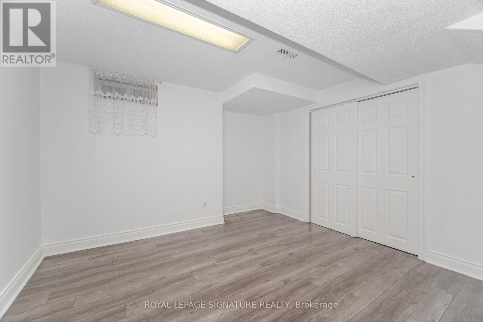 5217 Fallingbrook Drive, Mississauga, Ontario  L5V 1N7 - Photo 45 - W12958560