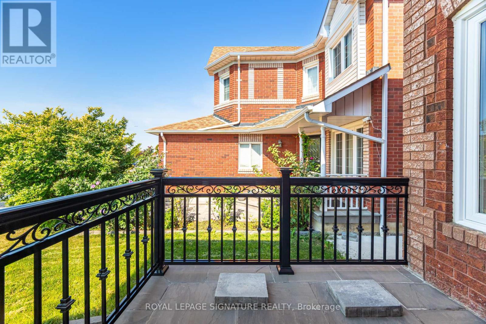 5217 Fallingbrook Drive, Mississauga, Ontario  L5V 1N7 - Photo 6 - W12958560