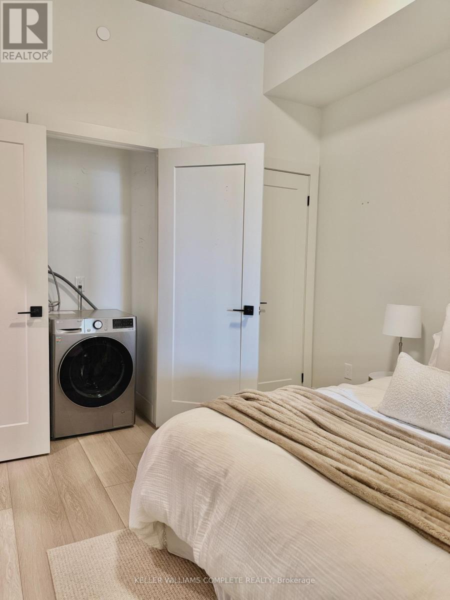 205 - 24 Augusta Street, Hamilton, Ontario  L8N 1P7 - Photo 10 - X12958554