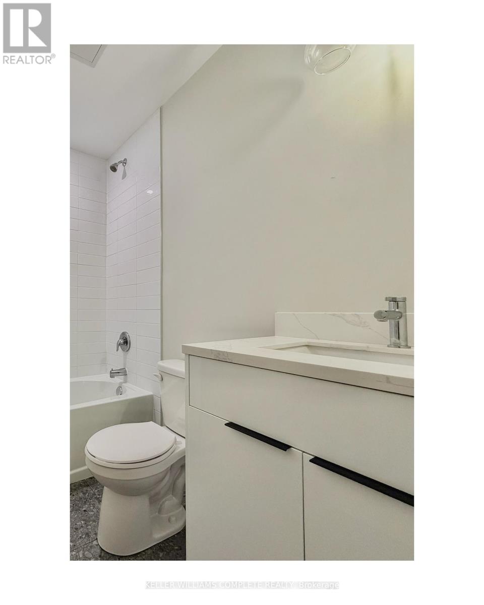 205 - 24 Augusta Street, Hamilton, Ontario  L8N 1P7 - Photo 11 - X12958554