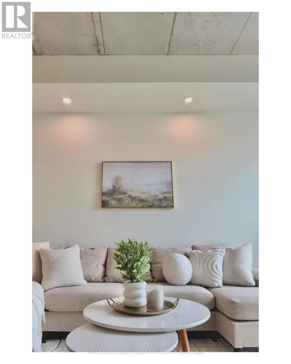 205 - 24 Augusta Street, Hamilton, Ontario  L8N 1P7 - Photo 5 - X12958554