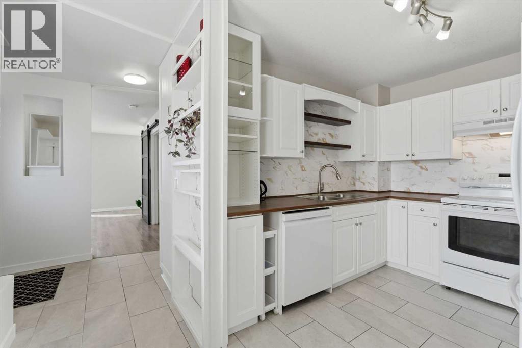 1, 12 Silver Creek Boulevard NW, Airdrie, Alberta  T4B 2R2 - Photo 8 - A2298943