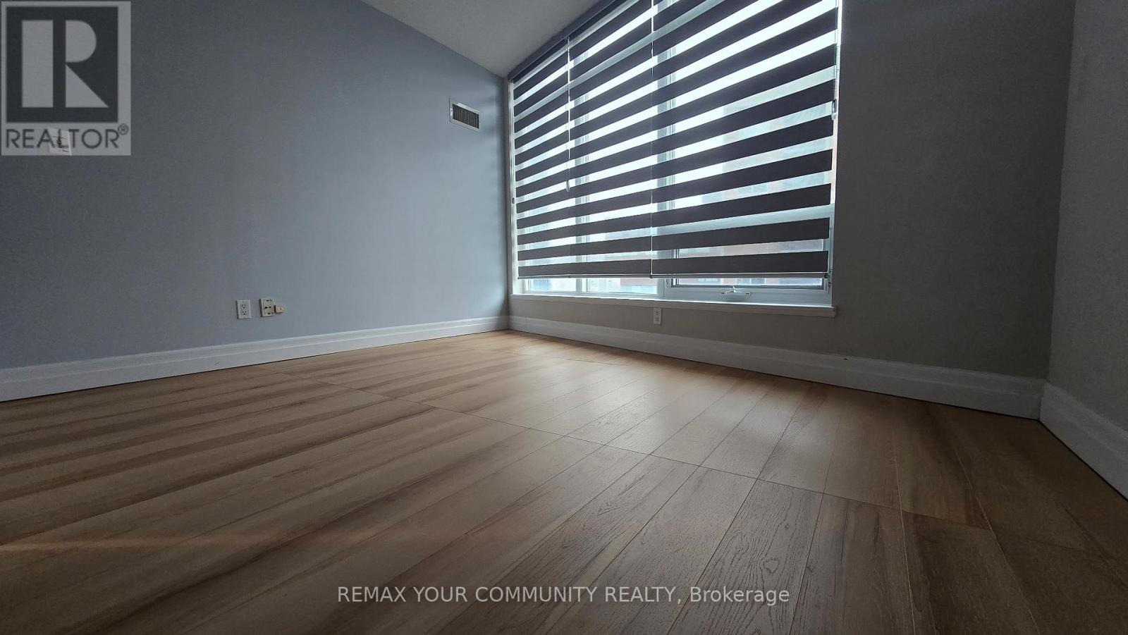 1201 - 8 Scollard Street, Toronto, Ontario M5R 1M2 - Photo 8 - C12953910