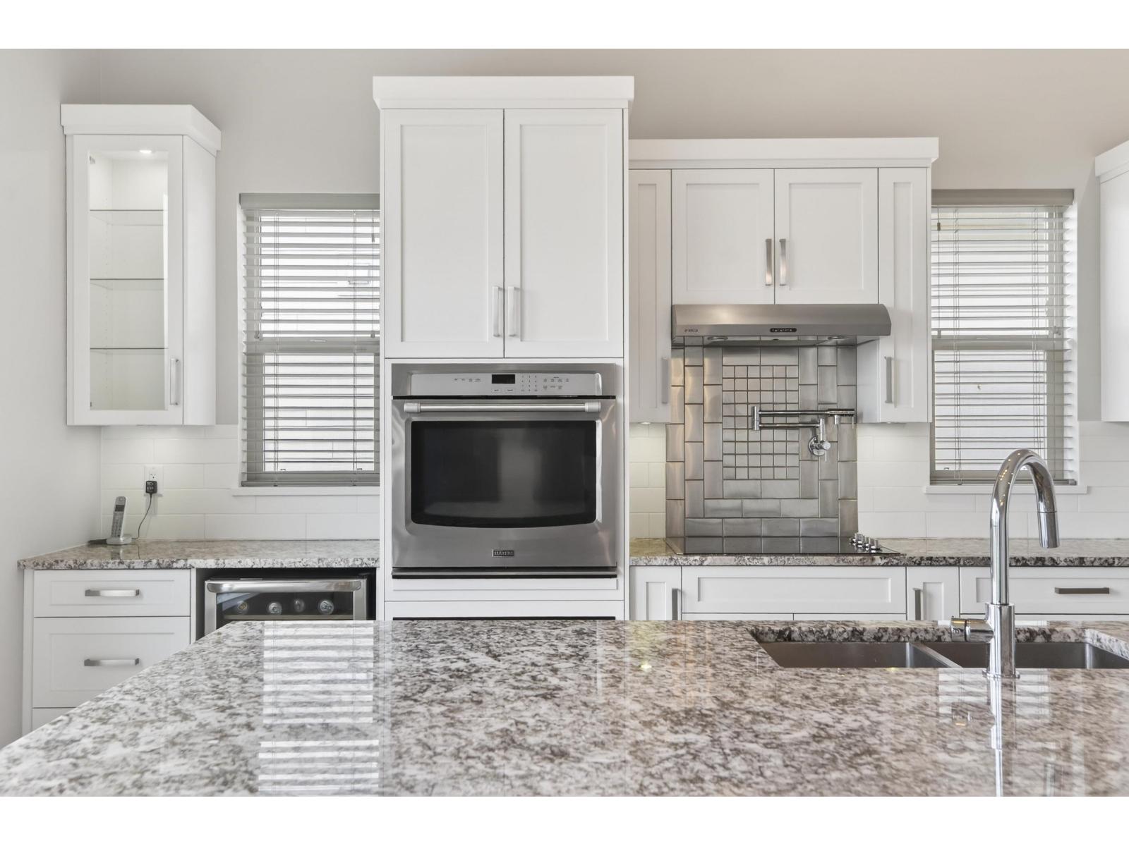 36390 Epworth Court, Abbotsford, British Columbia  V3G 0B2 - Photo 9 - R3099660