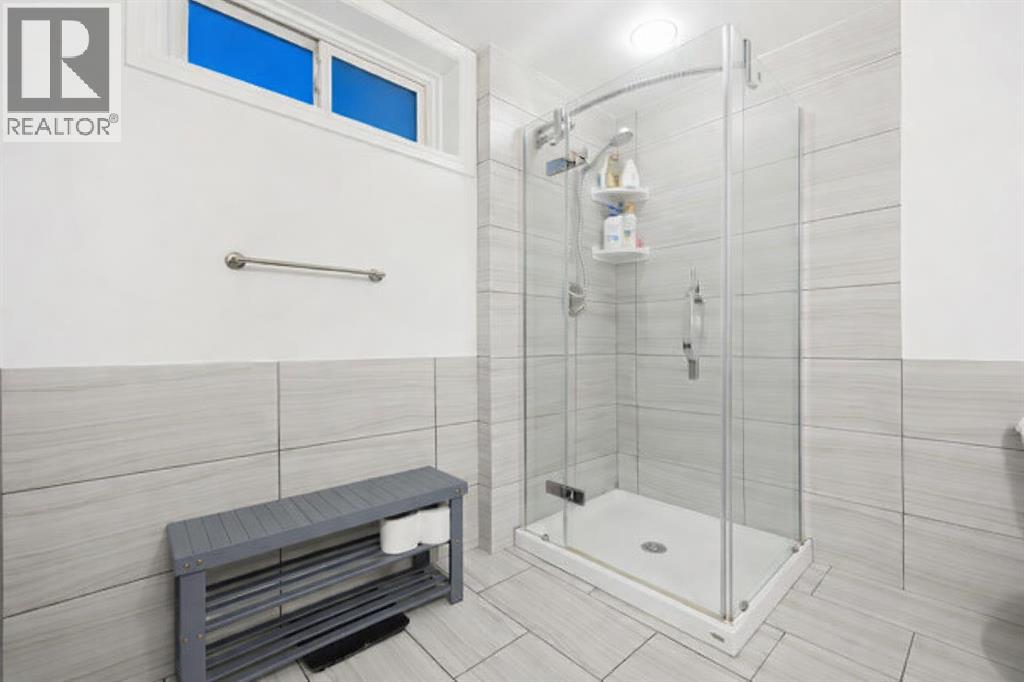 35 Grafton Drive SW, Calgary, Alberta  T3E 4W1 - Photo 14 - A2298690