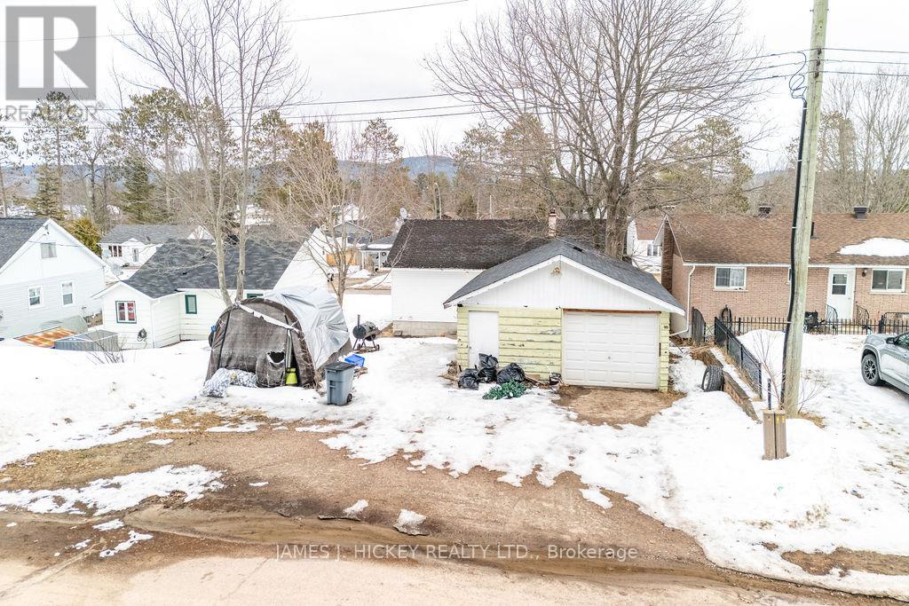 18 Summit Street, Deep River, Ontario  K0J 1P0 - Photo 28 - X12958584