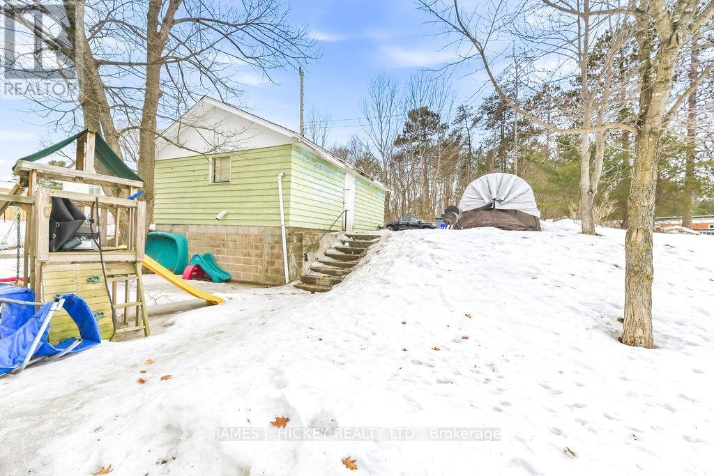 18 Summit Street, Deep River, Ontario  K0J 1P0 - Photo 30 - X12958584