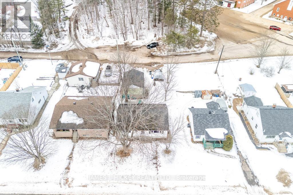 18 Summit Street, Deep River, Ontario  K0J 1P0 - Photo 36 - X12958584