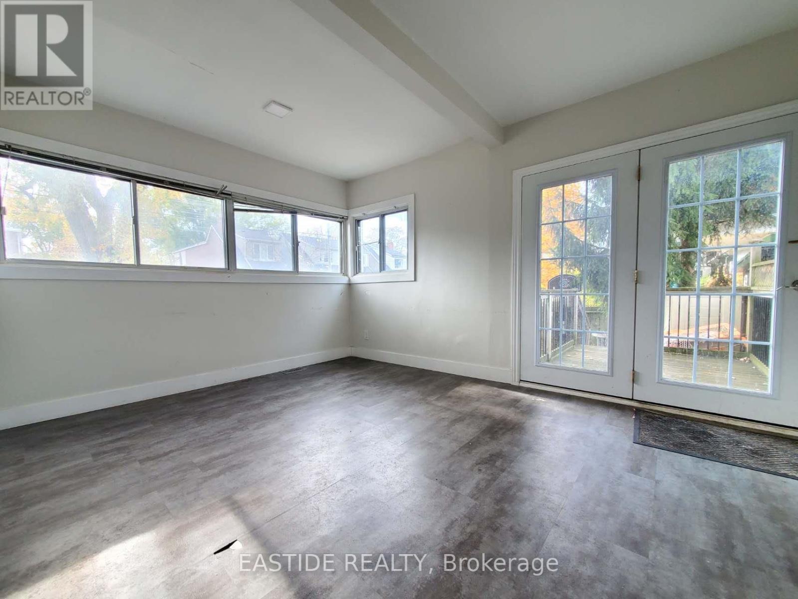 Main - 212 Monarch Park Avenue, Toronto, Ontario  M4J 4S1 - Photo 3 - E12958594