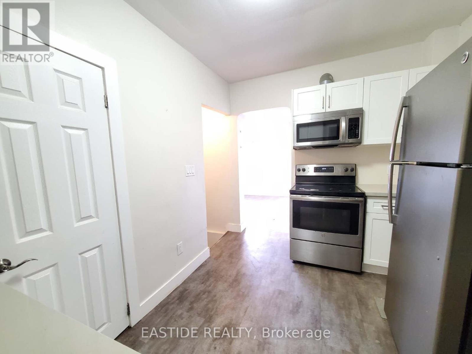 Main - 212 Monarch Park Avenue, Toronto, Ontario  M4J 4S1 - Photo 4 - E12958594