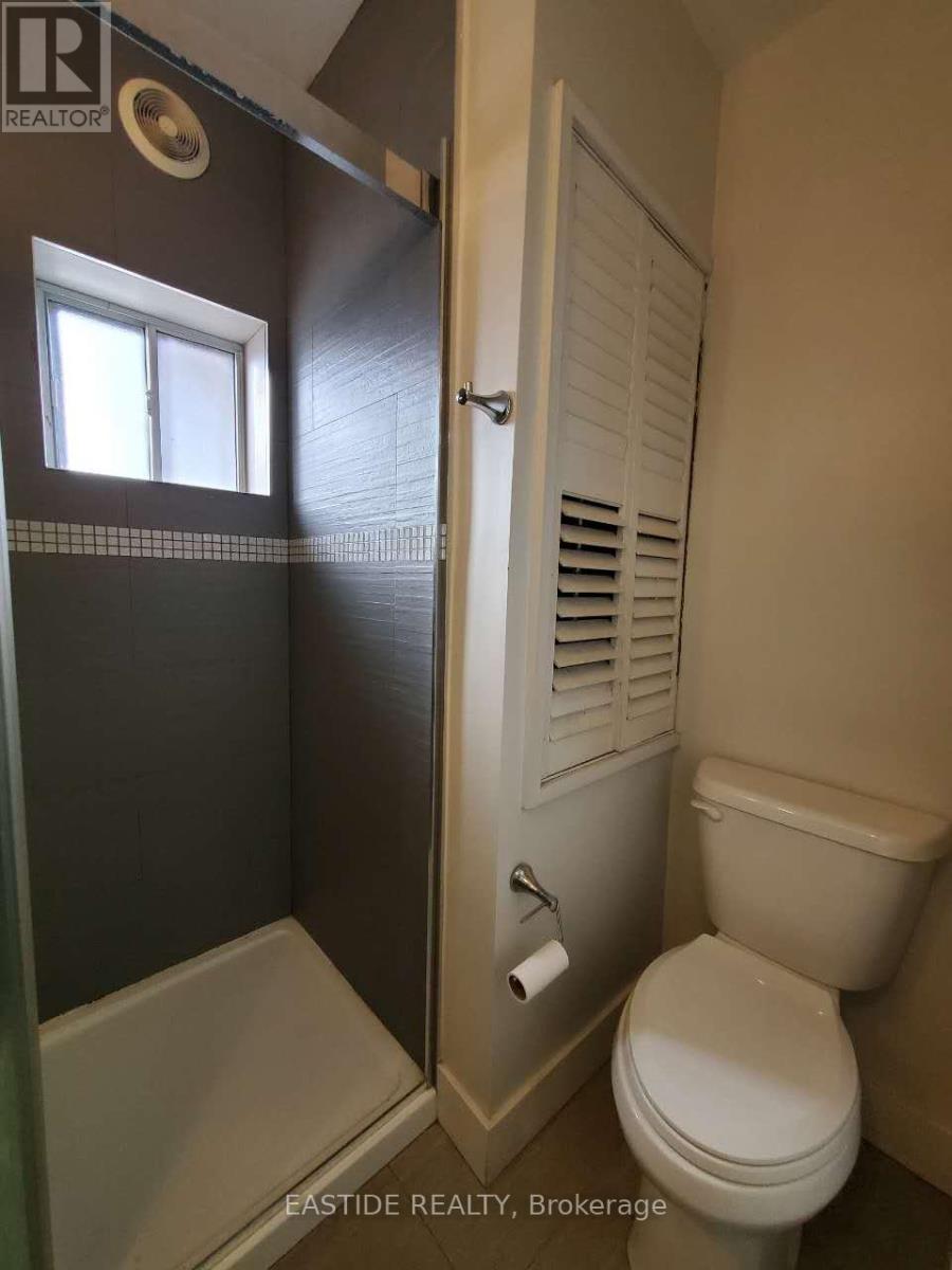 Main - 212 Monarch Park Avenue, Toronto, Ontario  M4J 4S1 - Photo 7 - E12958594