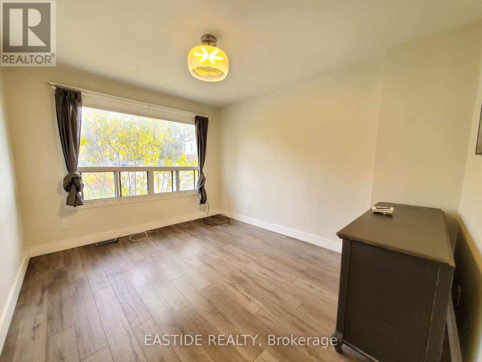 Main - 212 Monarch Park Avenue, Toronto, Ontario  M4J 4S1 - Photo 8 - E12958594