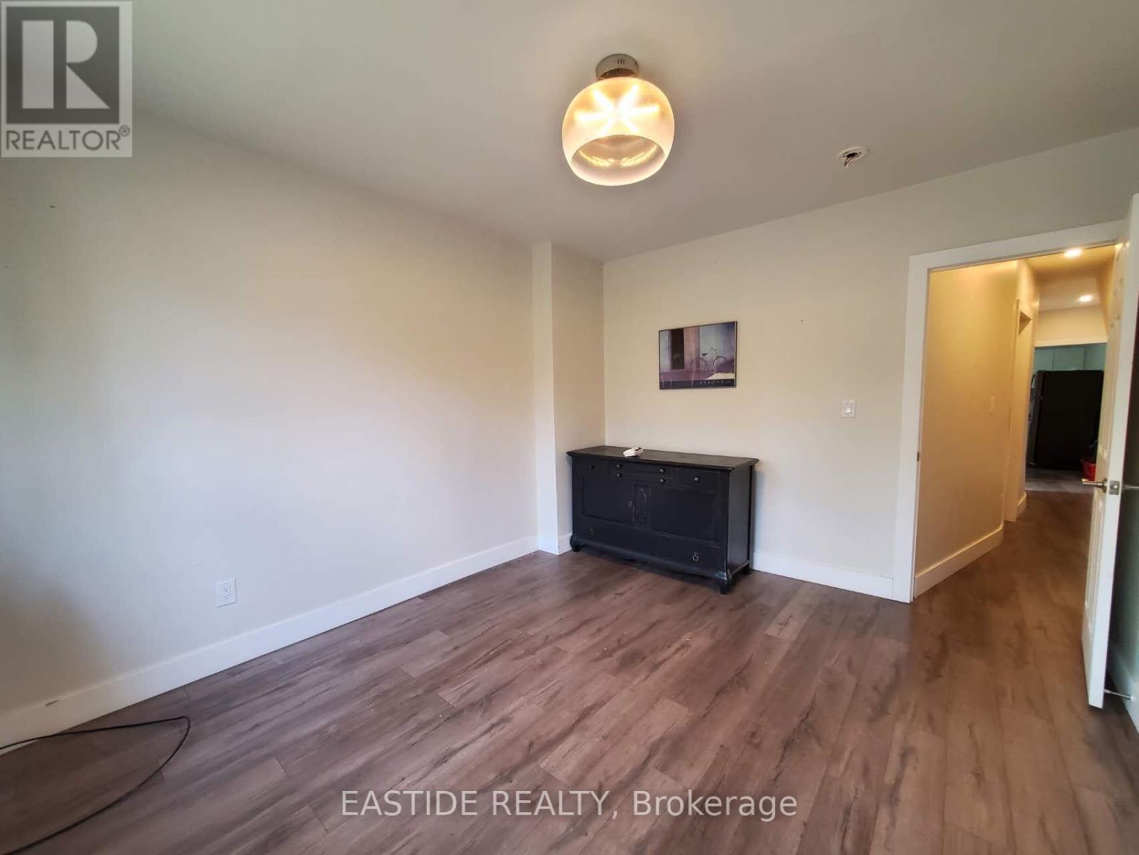 Main - 212 Monarch Park Avenue, Toronto, Ontario  M4J 4S1 - Photo 9 - E12958594