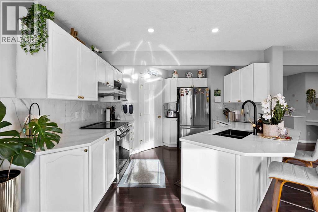 465 Panamount Boulevard NW, Calgary, Alberta  T3K 5V1 - Photo 12 - A2299107