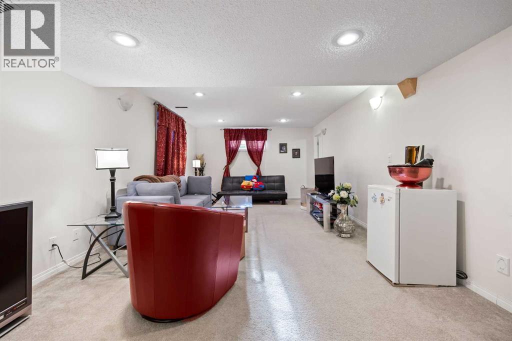 465 Panamount Boulevard NW, Calgary, Alberta  T3K 5V1 - Photo 32 - A2299107