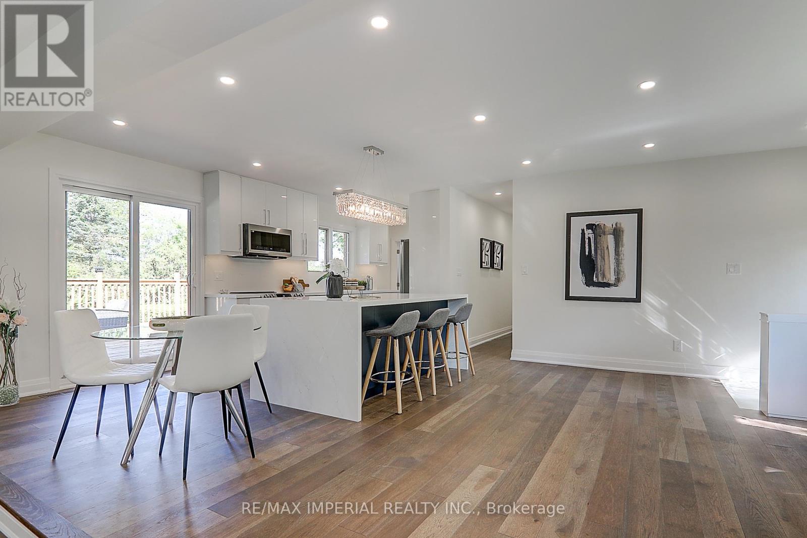 98 Belfry Drive, Newmarket, Ontario  L3Y 3G1 - Photo 12 - N12958588