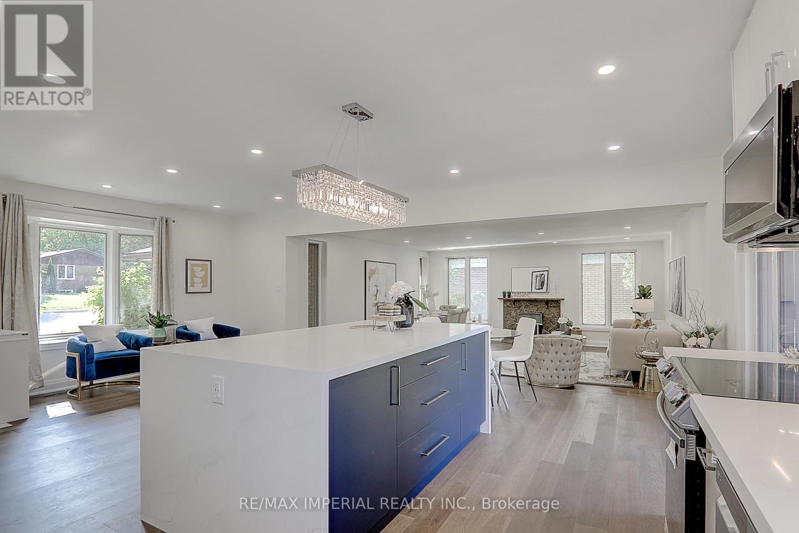 98 Belfry Drive, Newmarket, Ontario  L3Y 3G1 - Photo 15 - N12958588