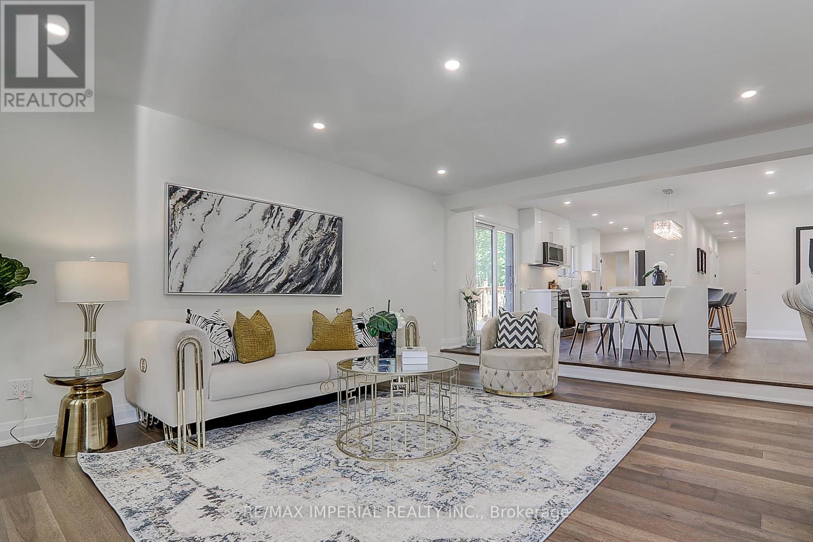 98 Belfry Drive, Newmarket, Ontario  L3Y 3G1 - Photo 23 - N12958588