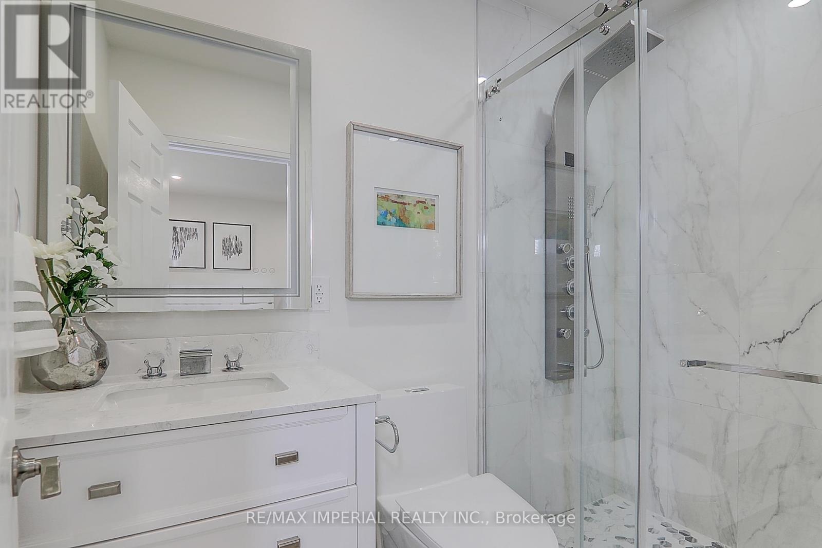 98 Belfry Drive, Newmarket, Ontario  L3Y 3G1 - Photo 35 - N12958588