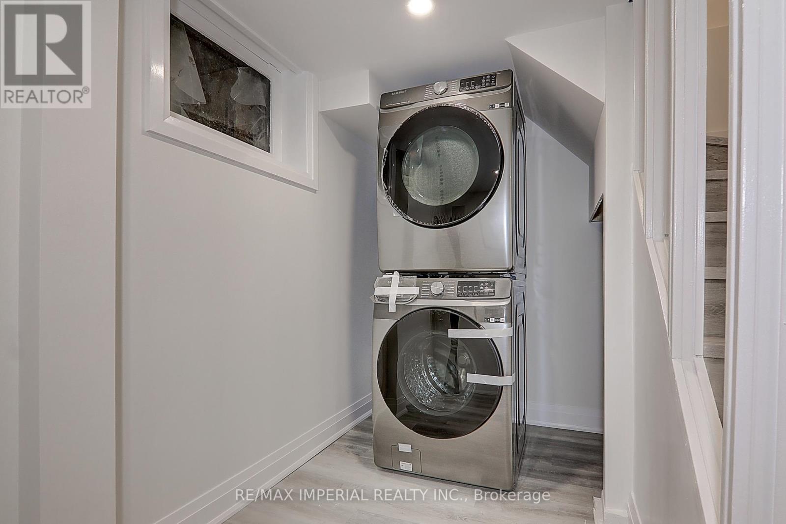 98 Belfry Drive, Newmarket, Ontario  L3Y 3G1 - Photo 37 - N12958588