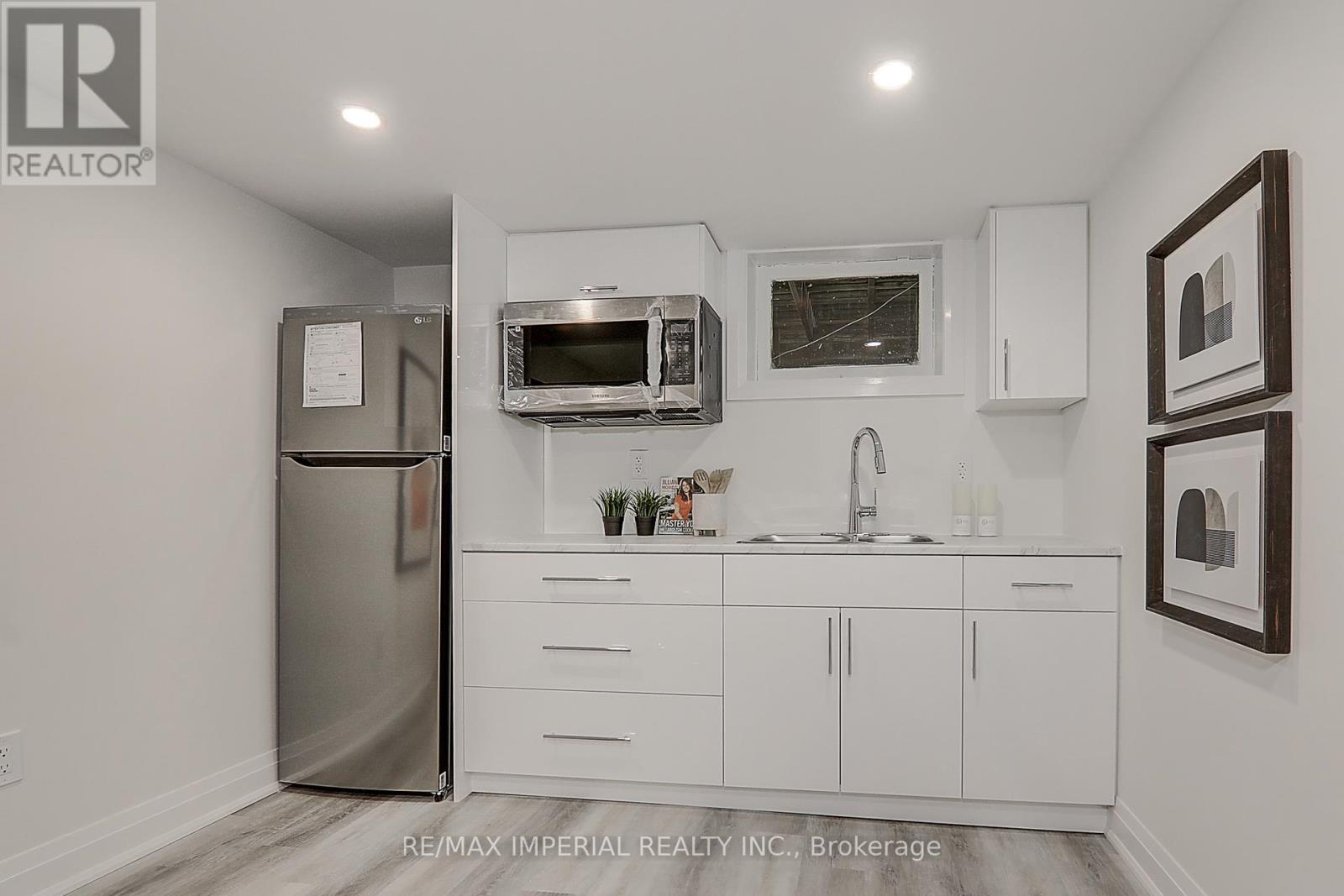 98 Belfry Drive, Newmarket, Ontario  L3Y 3G1 - Photo 44 - N12958588