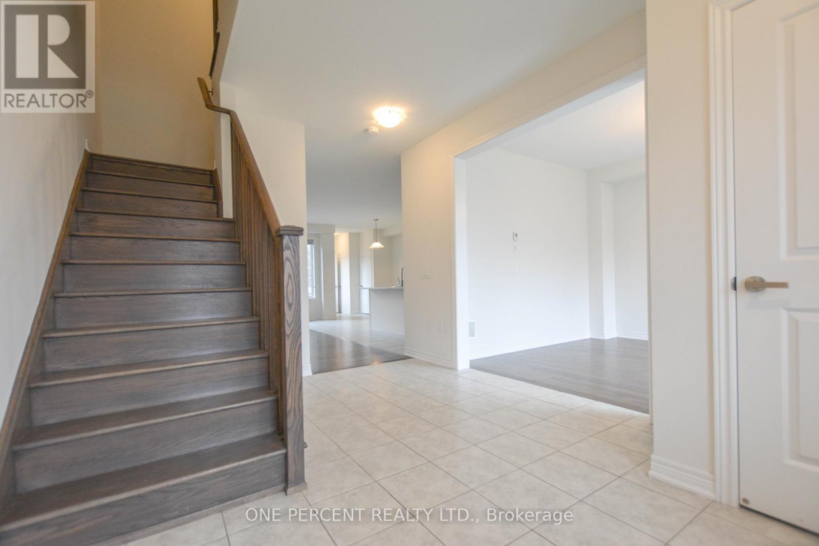 19838 Leslie Street, East Gwillimbury, Ontario  L9N 0S2 - Photo 2 - N12958608