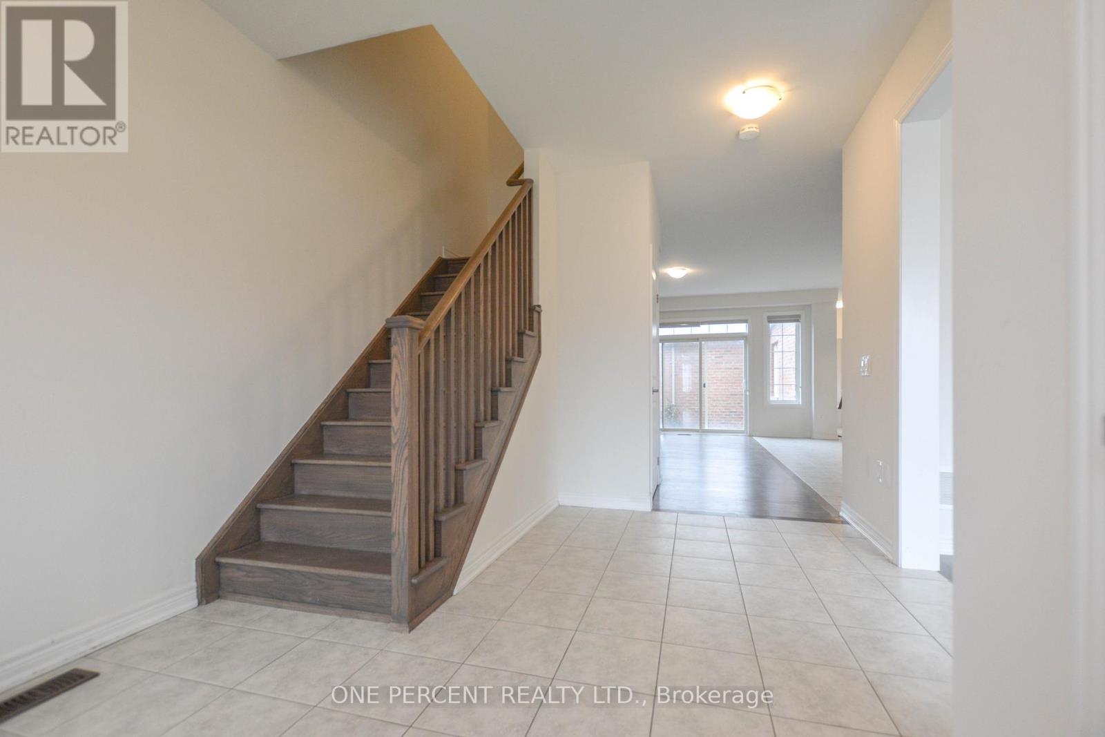 19838 Leslie Street, East Gwillimbury, Ontario  L9N 0S2 - Photo 5 - N12958608