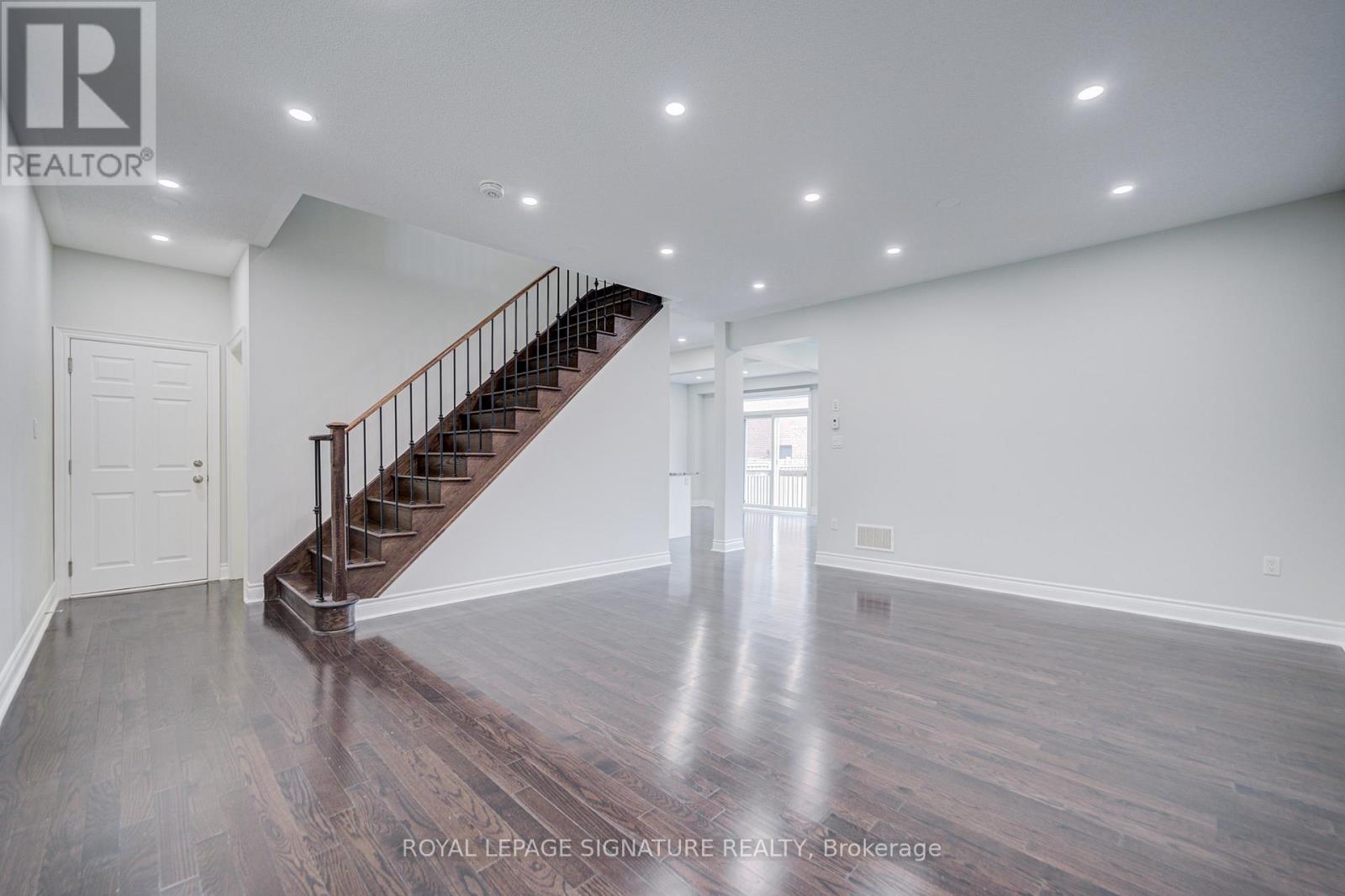 38 Elwin Road, Brampton, Ontario  L6X 5K3 - Photo 7 - W12958470