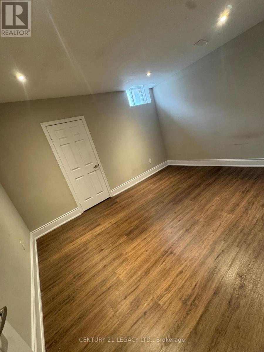 Bsmt - 26 Cloverhaven Road, Brampton, Ontario  L6P 4E4 - Photo 12 - W12958570