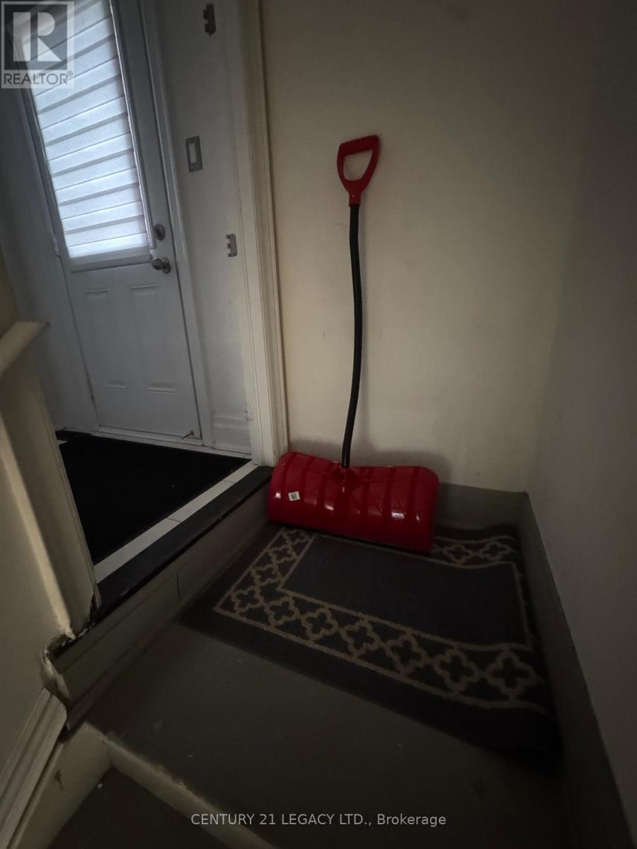 Bsmt - 26 Cloverhaven Road, Brampton, Ontario  L6P 4E4 - Photo 21 - W12958570