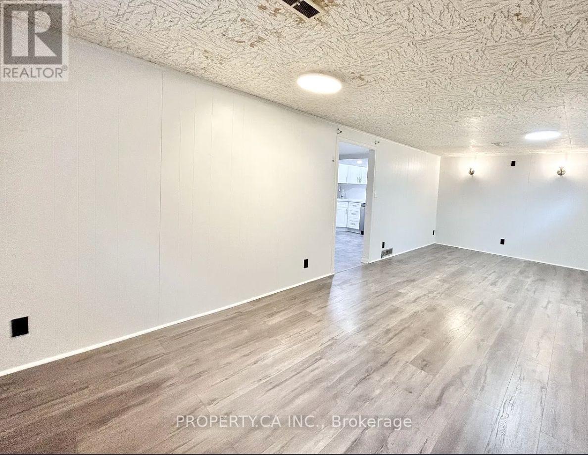 Lower - 3 Bondhead Place, Toronto, Ontario  M9V 2L9 - Photo 5 - W12958580