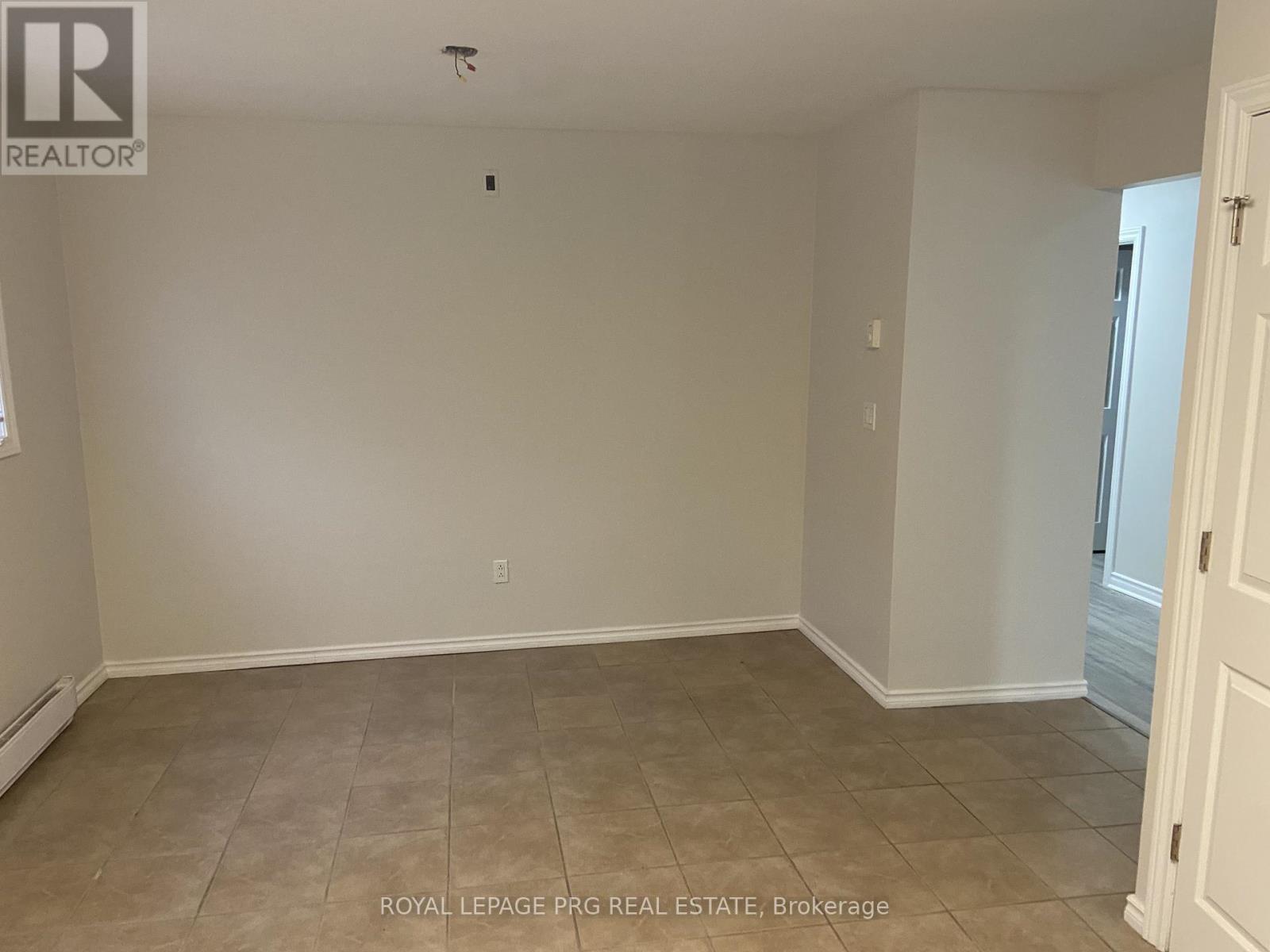 Upper - 1269 Paquette Street, Greater Sudbury, Ontario  P3A 3X9 - Photo 6 - X12958576