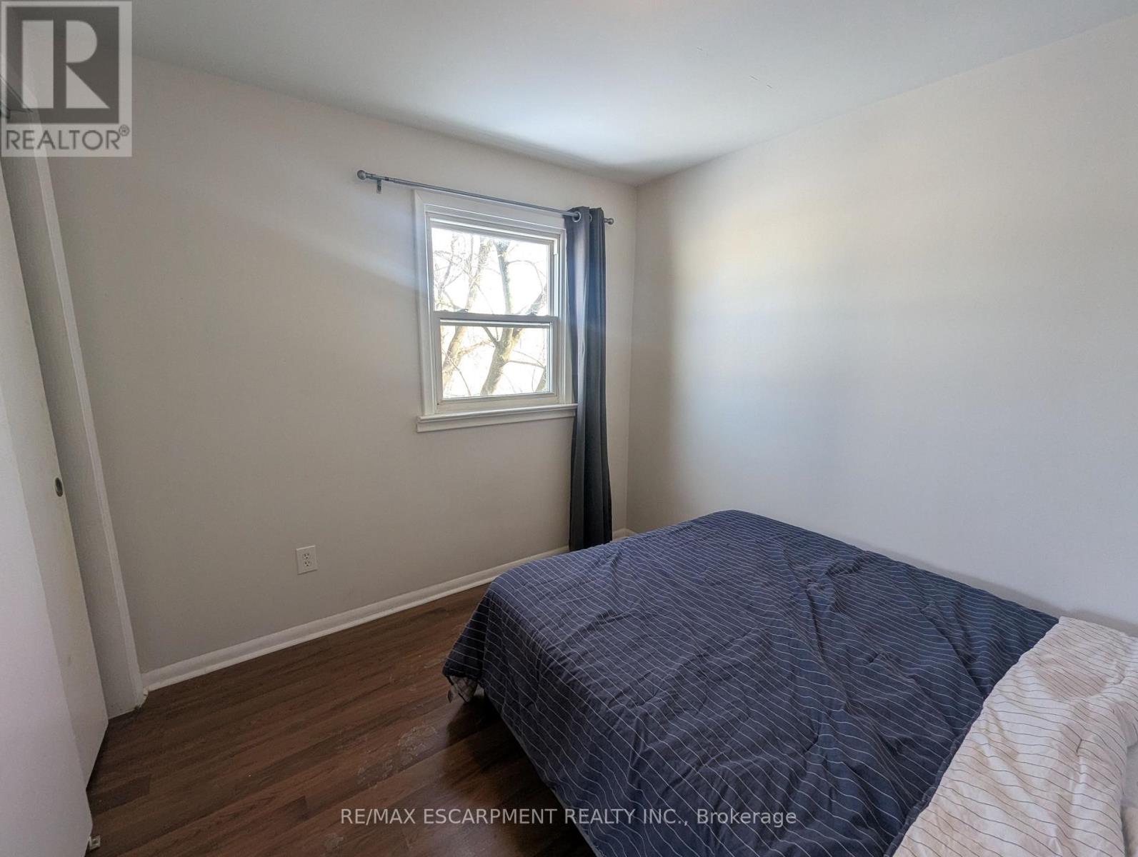 2 - 63 Pelham Road, St. Catharines, Ontario  L2S 1R6 - Photo 5 - X12958590