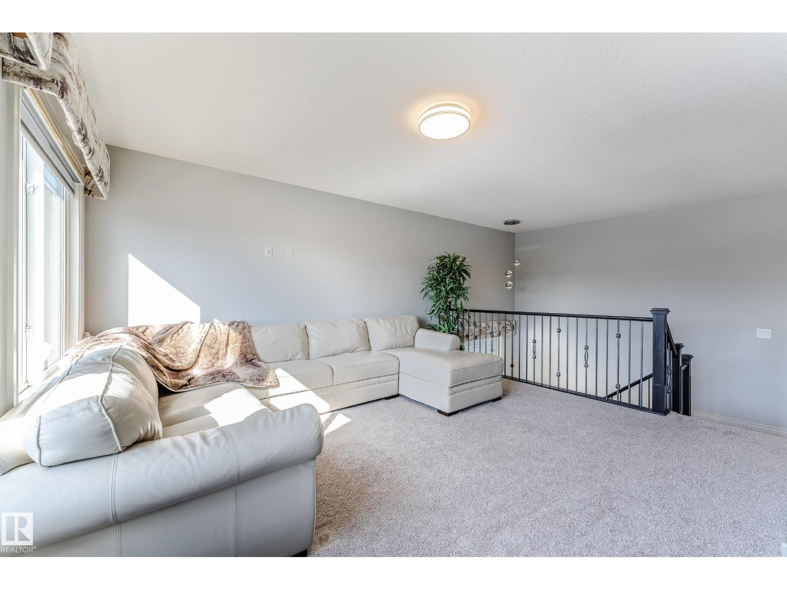 15907 18 Av Sw, Edmonton, Alberta  T6W 3E8 - Photo 24 - E4480228