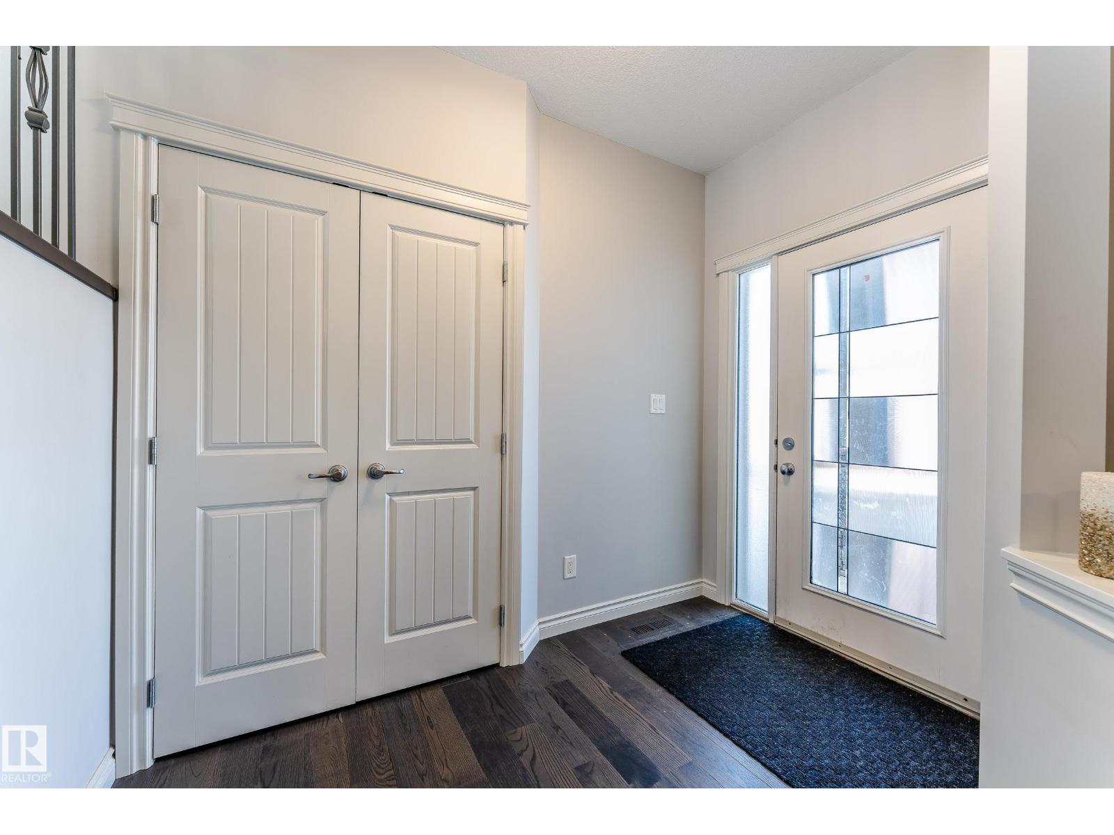 15907 18 Av Sw, Edmonton, Alberta  T6W 3E8 - Photo 7 - E4480228