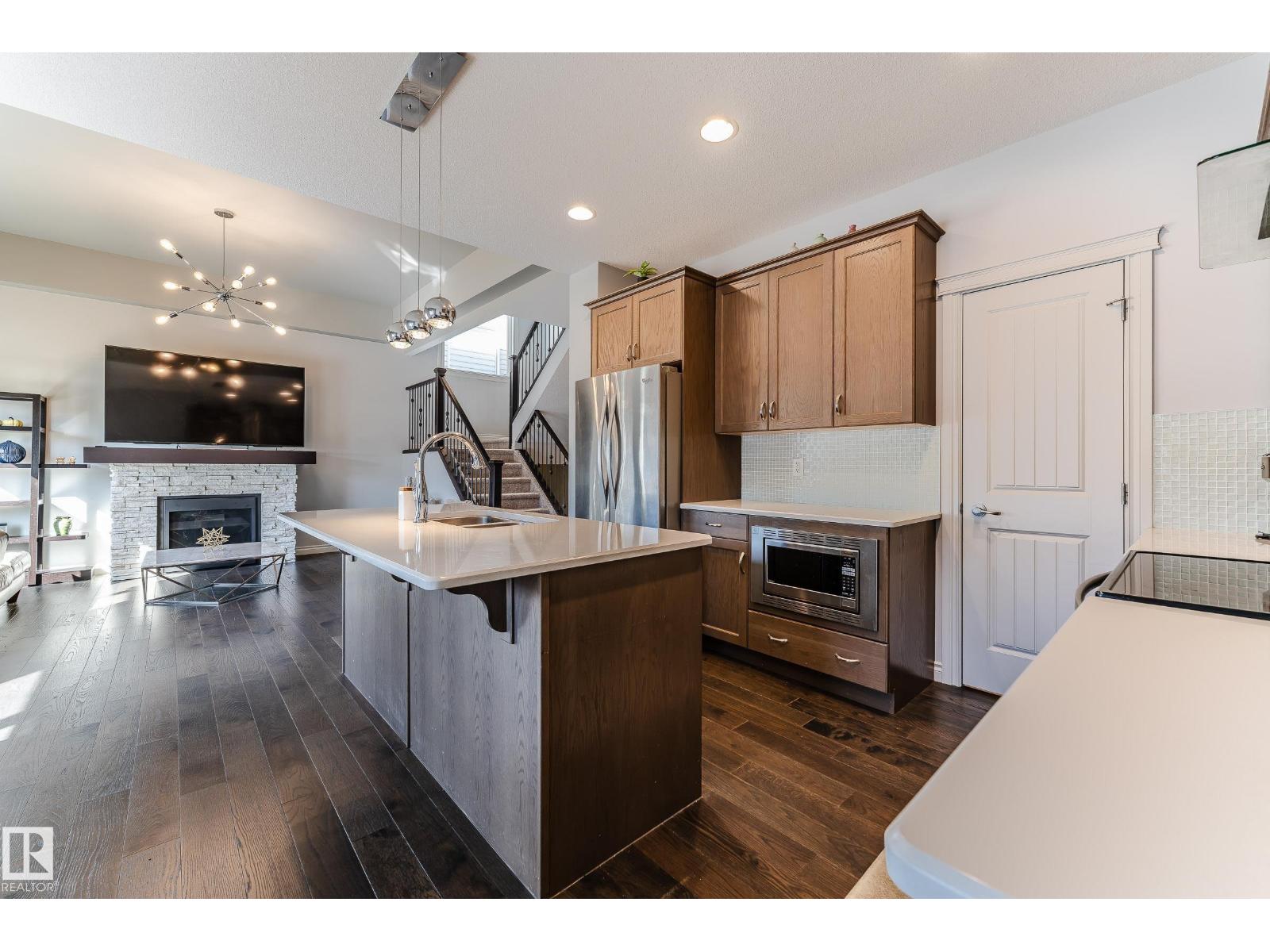 15907 18 Av Sw, Edmonton, Alberta  T6W 3E8 - Photo 16 - E4480228