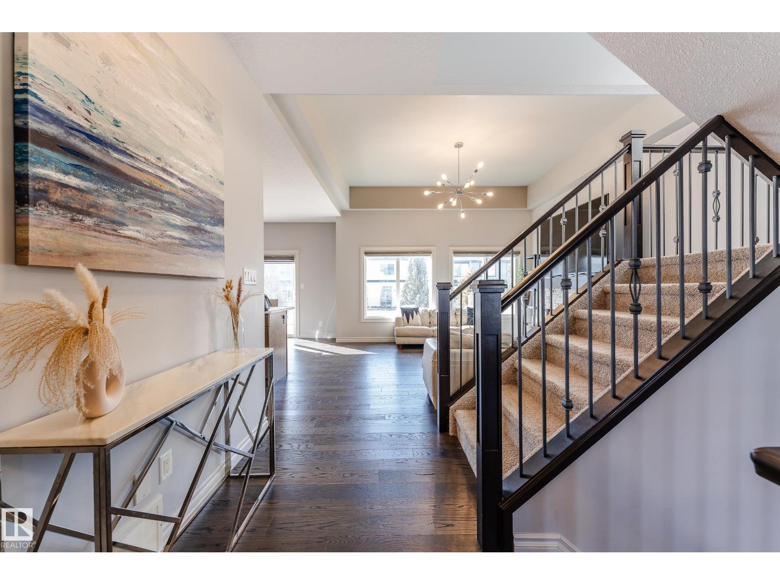 15907 18 Av Sw, Edmonton, Alberta  T6W 3E8 - Photo 11 - E4480228